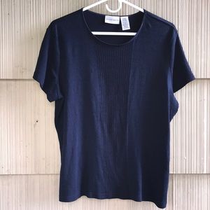 ✅Jaclyn Smith Short Sleeve Tee